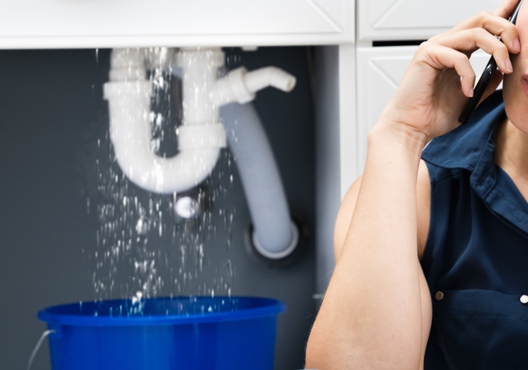 Plumber handling emergency plumbing call-out